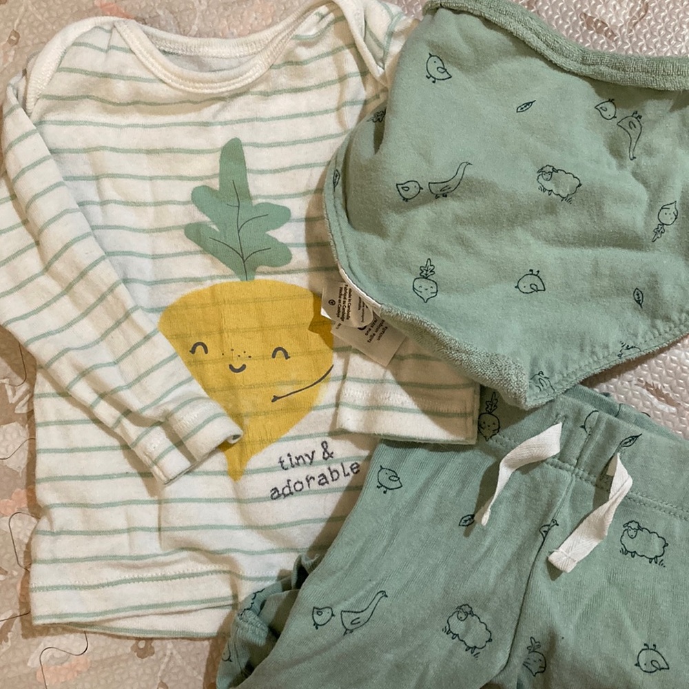 Carters 3M 3 piece outfit set